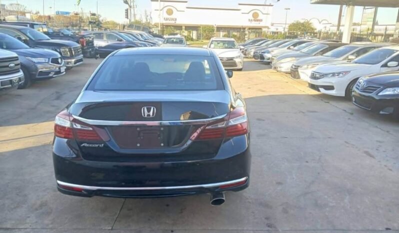 
								Honda Accord LX full									
