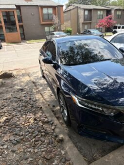 
										Honda Accord LX Sport full									