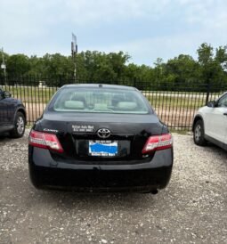 
										Toyota Camry LE full									