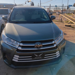 Toyota Highlander LE