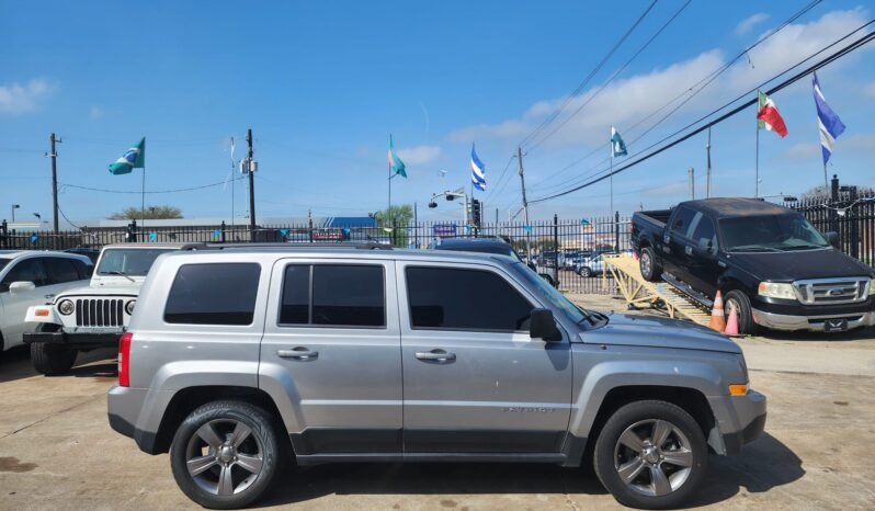 
								Jeep Patriot full									