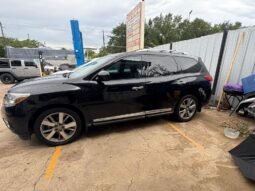 
										Nissan Pathfinder full									