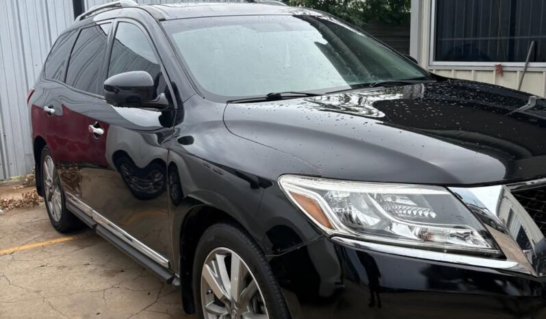 
								Nissan Pathfinder full									