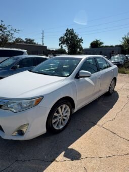 
										Toyota Camry XLE full									