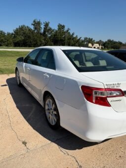 
										Toyota Camry XLE full									