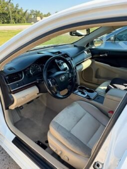 
										Toyota Camry XLE full									