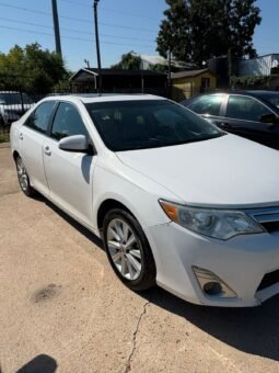 
										Toyota Camry XLE full									