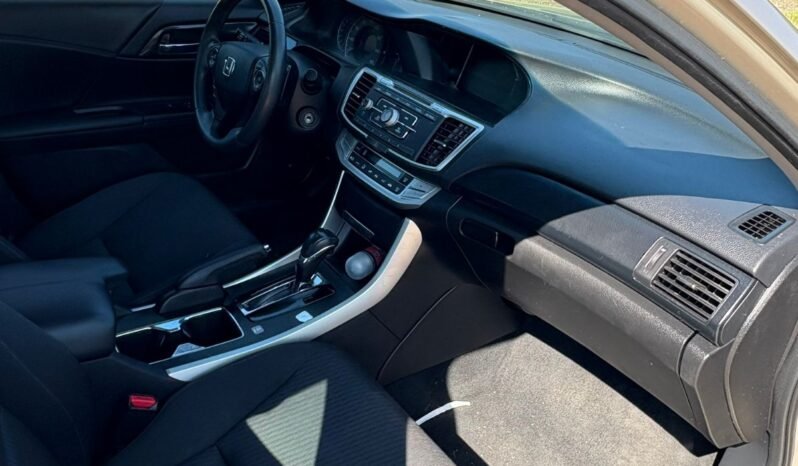 
								Honda Accord LX Sport 4D full									