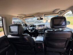 
										Nissan Pathfinder Platinum full									
