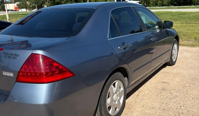 
								Honda Accord LX Sedan 4D 2007 full									