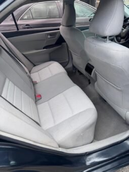 
										Toyota Camry LE full									