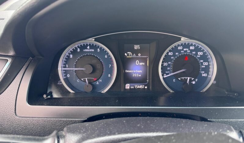 
								Toyota Camry LE full									