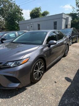 
										Toyota Camry SE full									