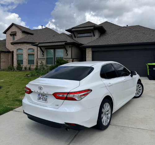 
								2018 Toyota Camry LE full									