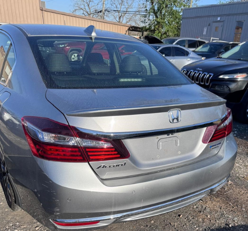 
								2017 Honda Accord Hybrid full									