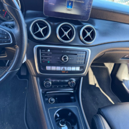 
										2018 Mercedes-Benz CLA 250 full									