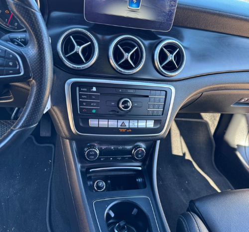 
								2018 Mercedes-Benz CLA 250 full									