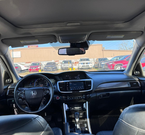 
								2017 Honda Accord Hybrid full									