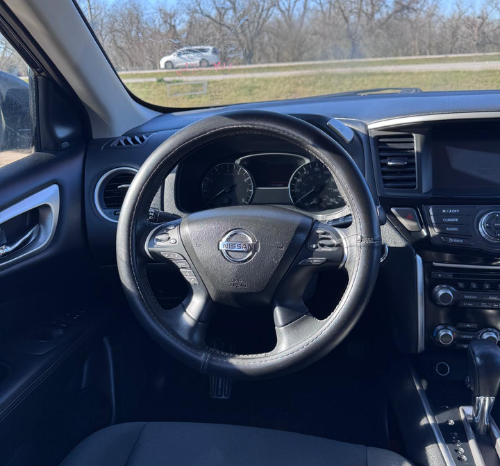 
								2020 Nissan Pathfinder full									