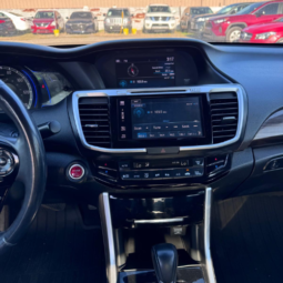 
										2017 Honda Accord Hybrid full									