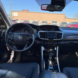 
										2017 Honda Accord Hybrid full									