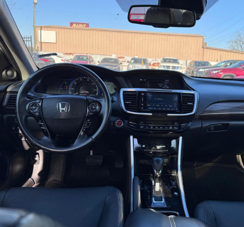 
								2017 Honda Accord Hybrid full									