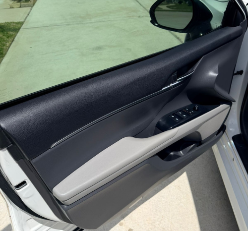 
								2018 Toyota Camry LE full									