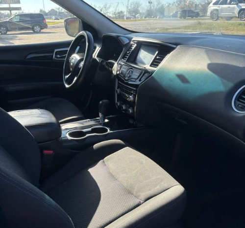 
								2020 Nissan Pathfinder full									