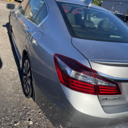 
										2017 Honda Accord Hybrid full									