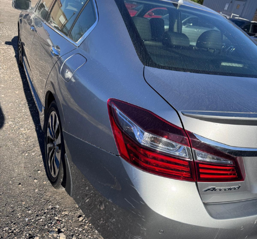 
								2017 Honda Accord Hybrid full									