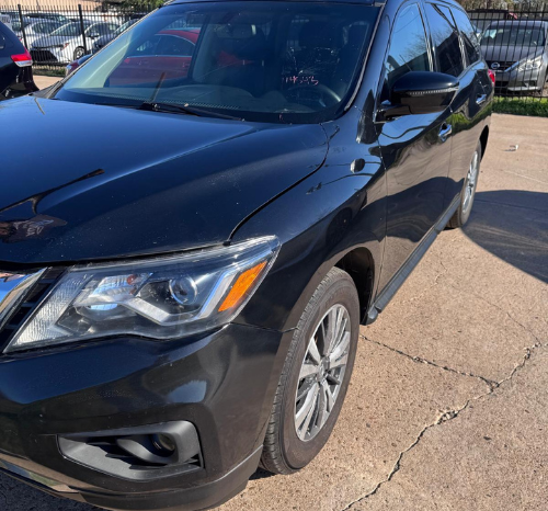 
								2020 Nissan Pathfinder full									