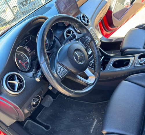 
								2018 Mercedes-Benz CLA 250 full									