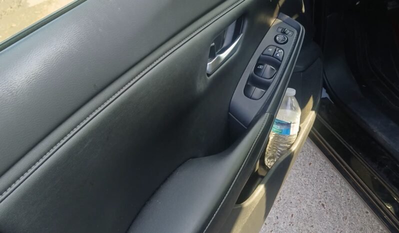 
								2022 Nissan Sentra SV full									