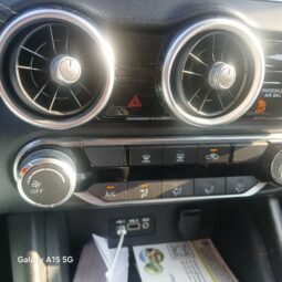 
										2022 Nissan Sentra SV full									